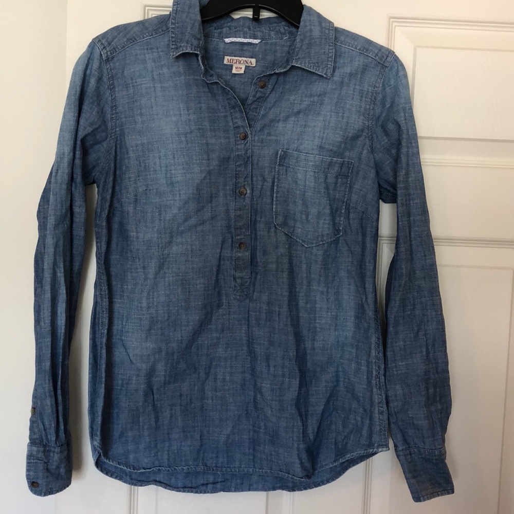 Chambray top size medium Merona brand